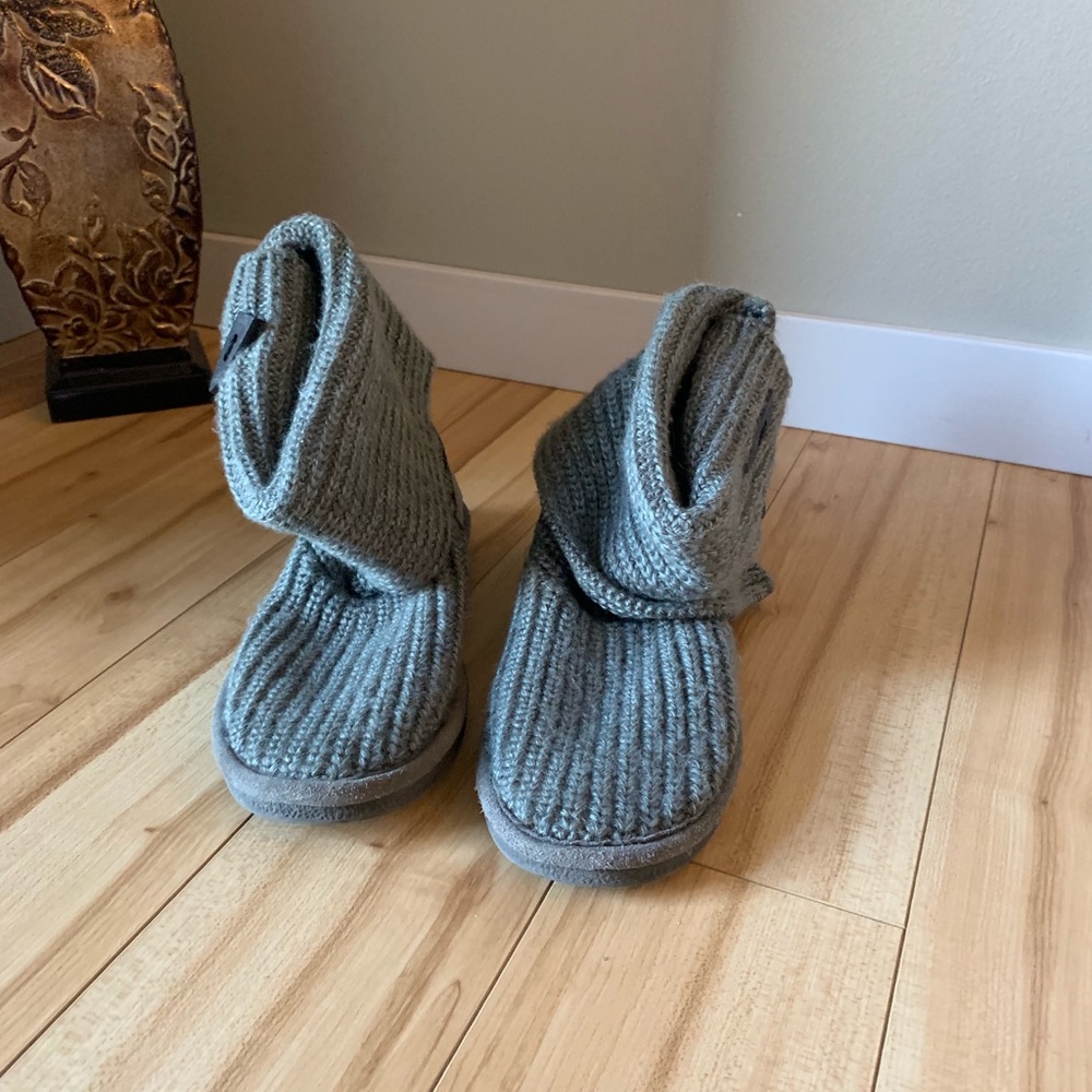 Bearpaw boots